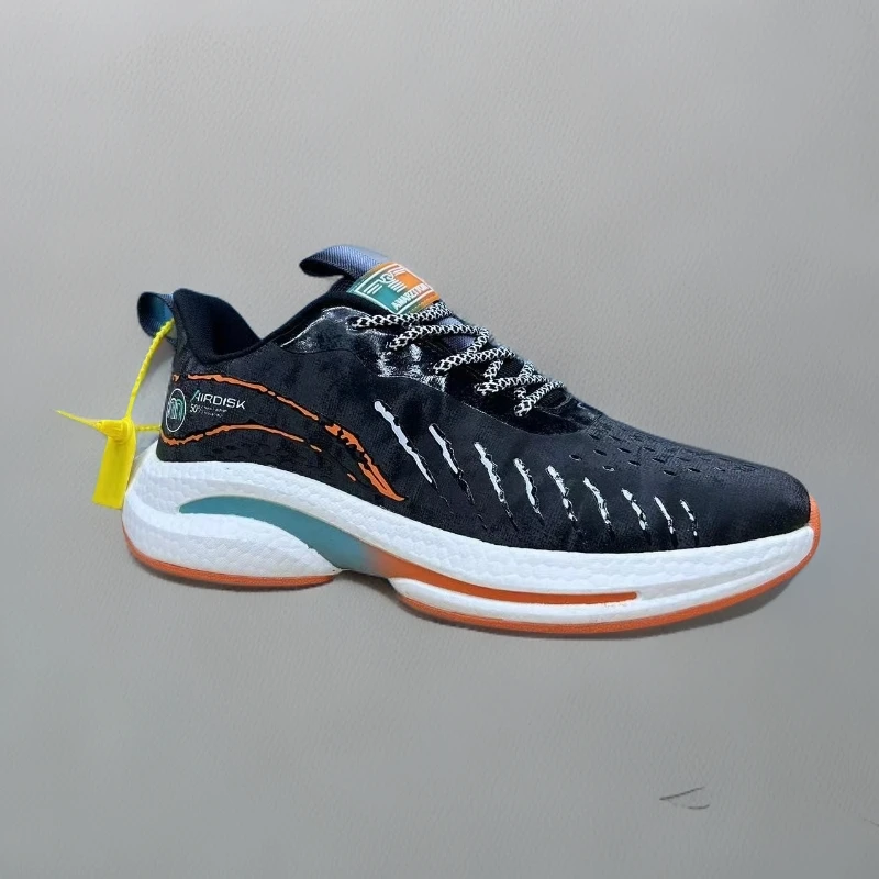 【小猪】新款皮面减震轻便男女同款休闲跑鞋231122