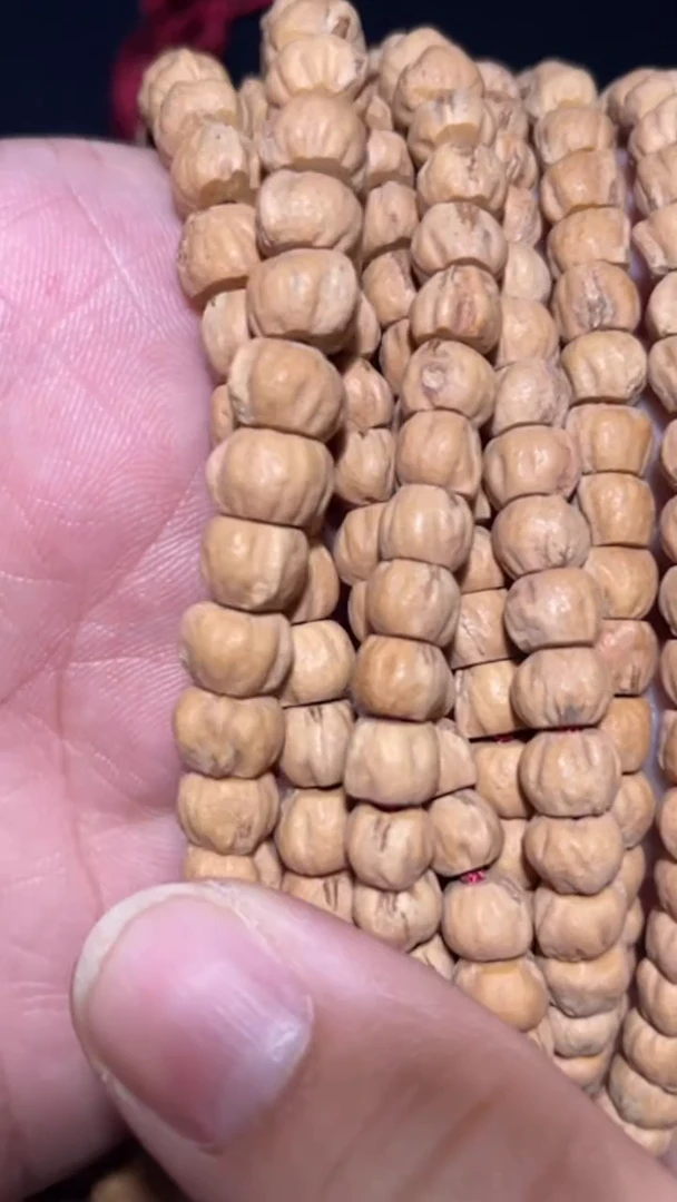 【闪购商品】柏香籽/百香籽吊坠约7mm藏区大金豆（发一条）