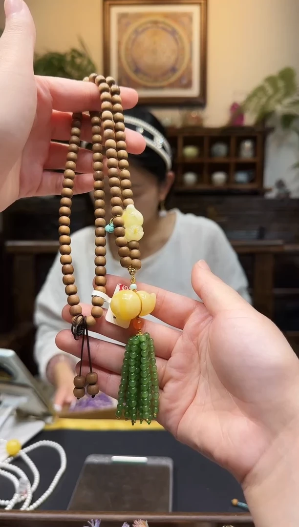 精品蜜蜡颈饰毛衣链