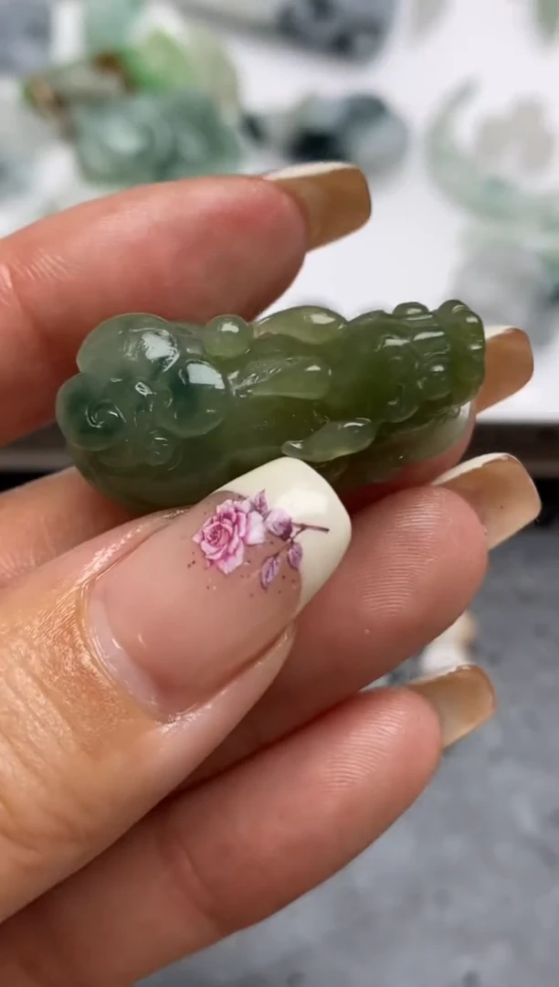 定制翡翠未镶嵌翡翠毛货~