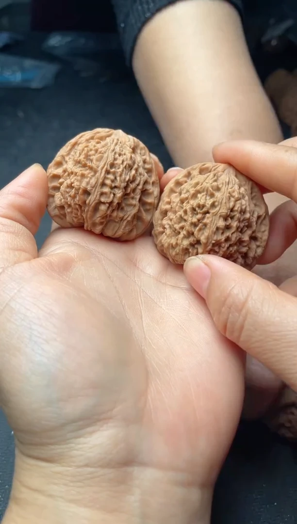 把件文玩核桃w198  南疆石 43尺