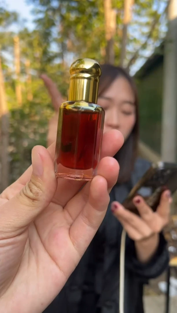 【闪购商品】沉香沉香精油12克绿奇楠沉香精油多样性发货1份