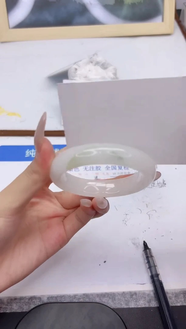 未镶嵌手镯石英质玉L219-54.3