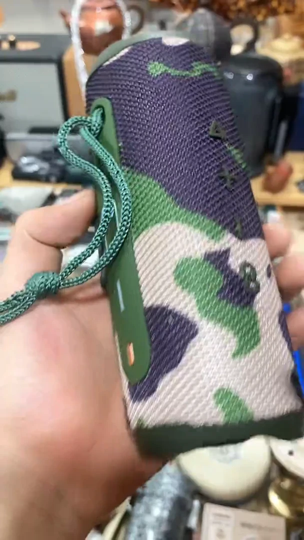 瓷片闪购商品  如图所示