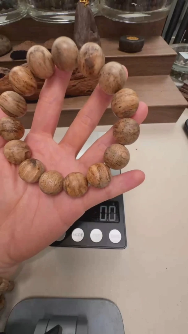 沉香沉香香囊用****1越南芽庄风化都蓬14mm+0209013