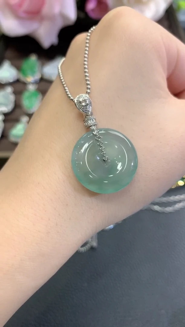 吊坠(不含链)18K金镶嵌翡翠秋日珠宝W16