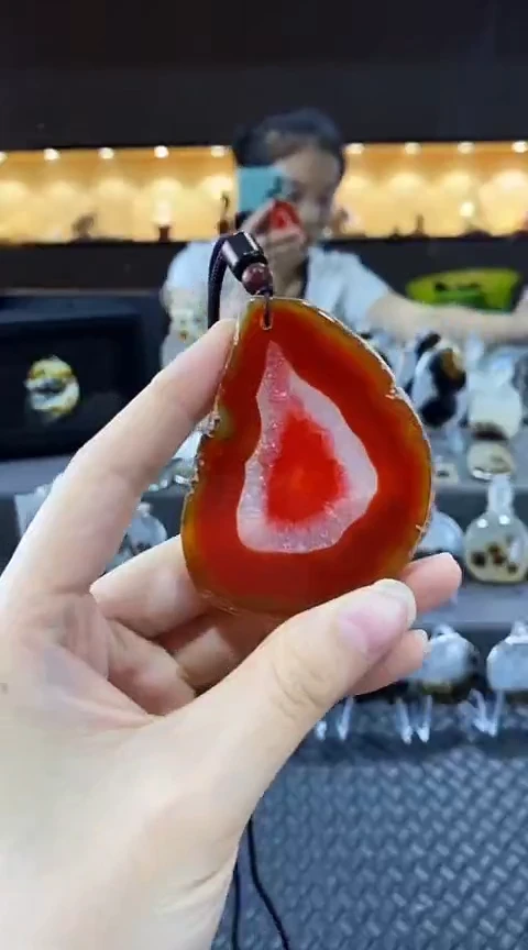 未镶嵌颈饰玛瑙/玉髓梦**里玛瑙