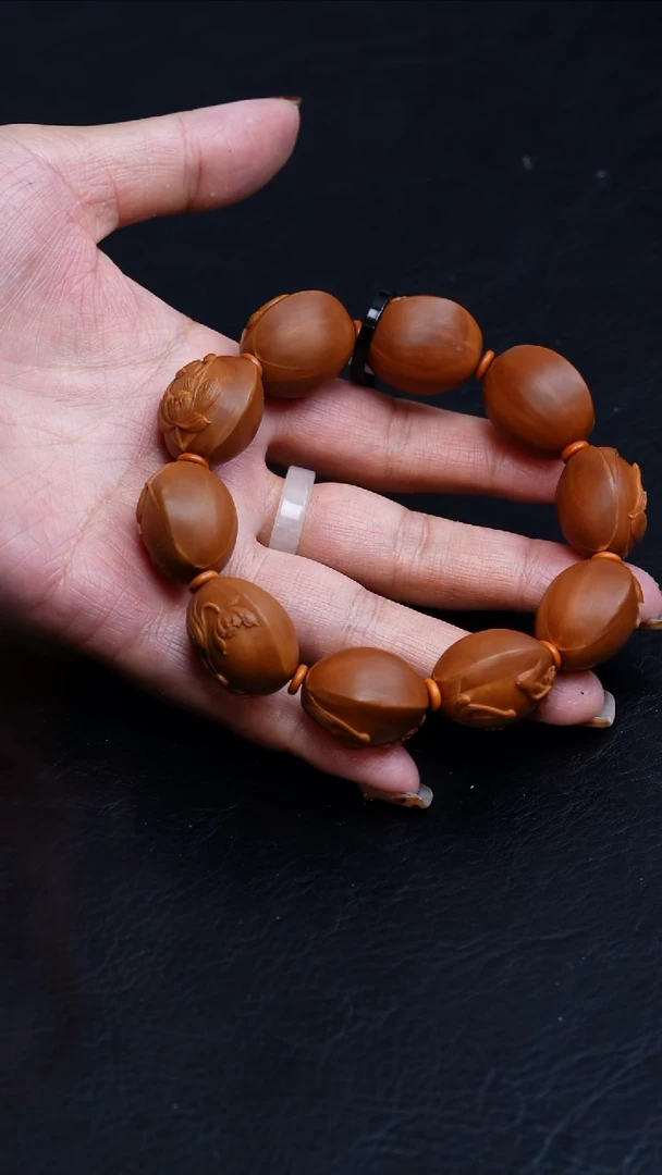 橄榄核吊坠21铁核无相佛