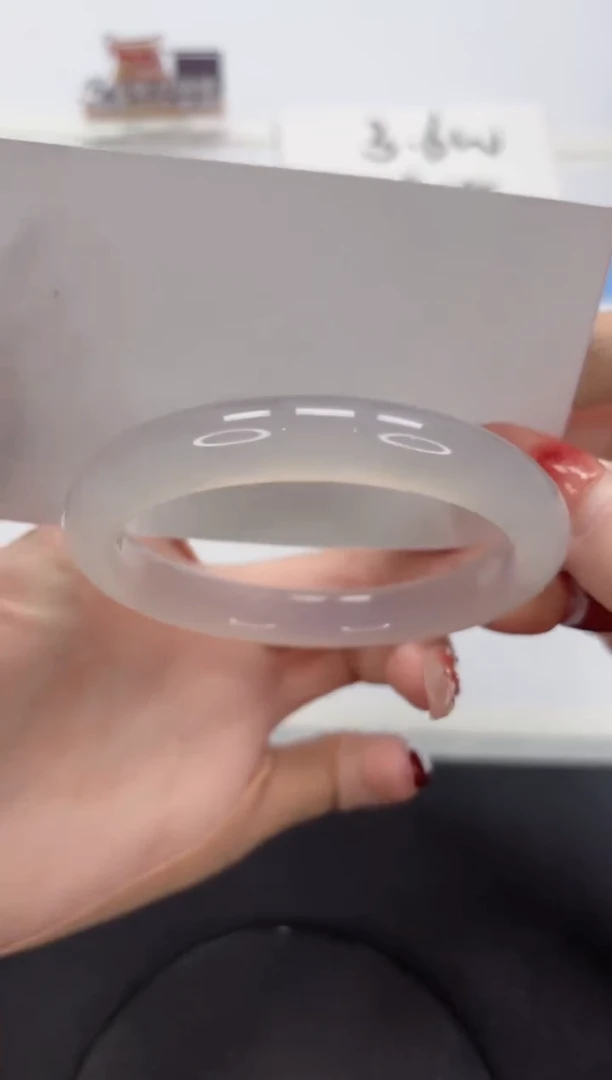 【闪购商品】石英质玉手镯未镶嵌A330-58.4