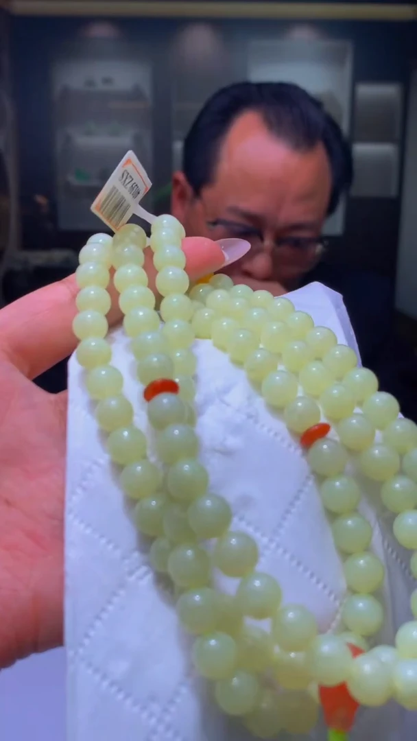 【闪购商品】定制和田玉Boss阳天然和田玉（拍一发一）