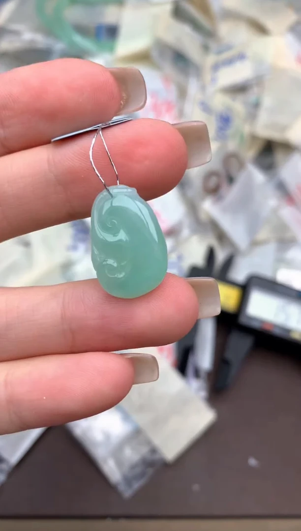 未镶嵌挂件翡翠一