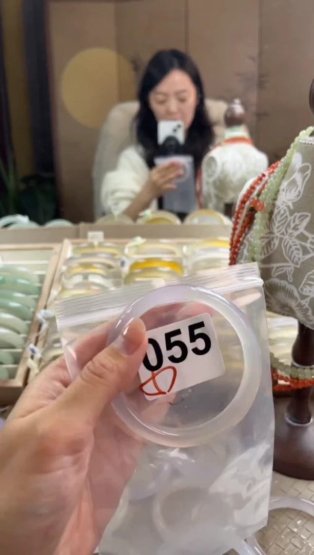 手镯玛瑙/玉髓未镶嵌055