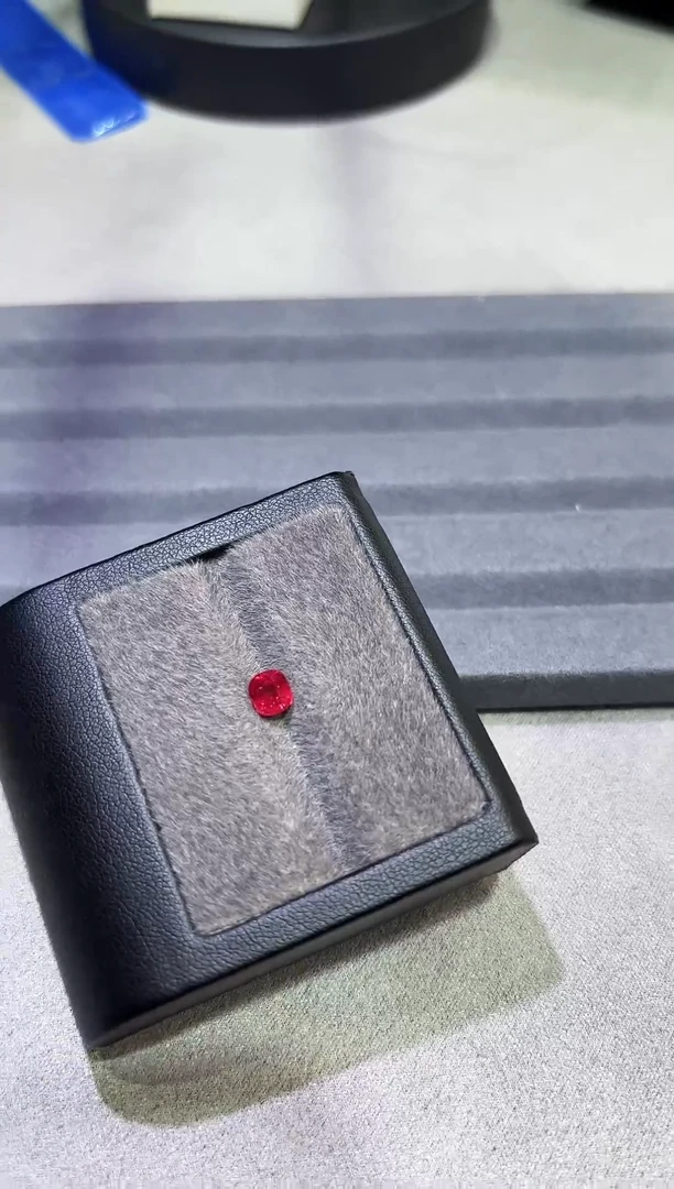 裸石红宝石一粒1.12ct