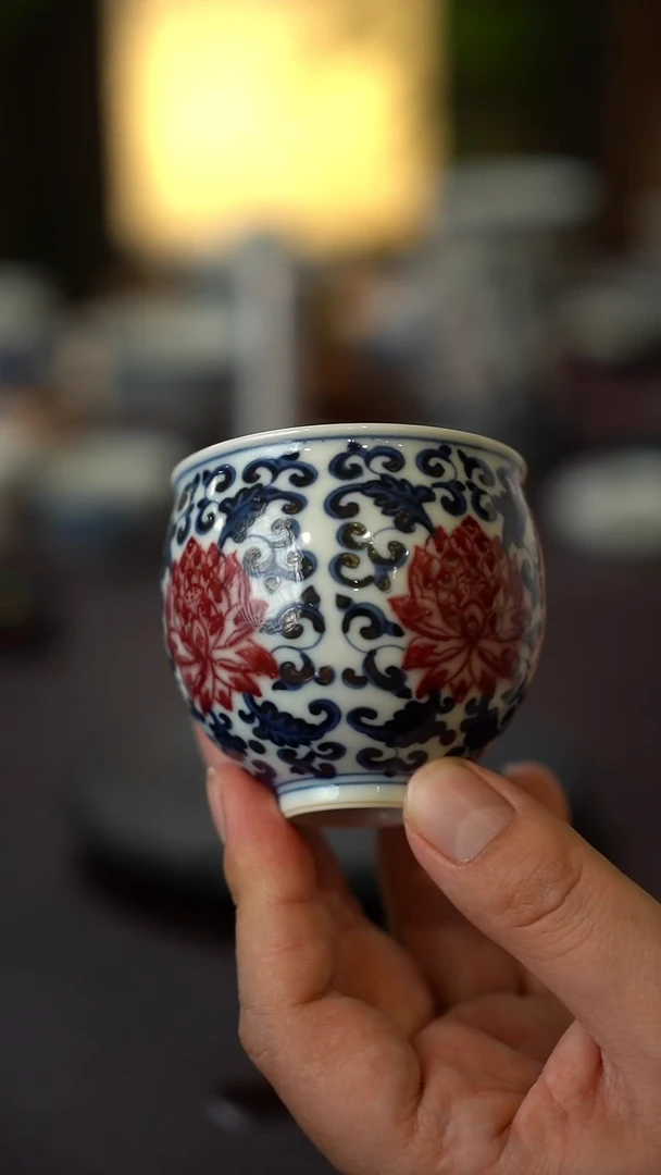 40号景德镇全手工手绘青花釉里红龙蛋杯