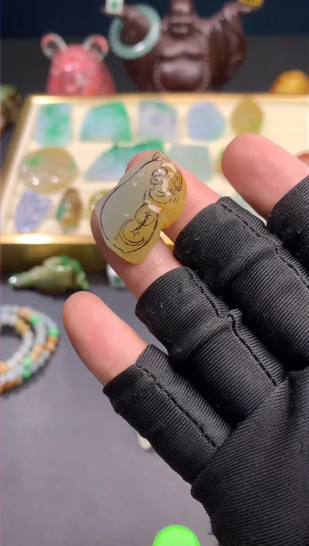 未镶嵌定制翡翠1****姐天然翡翠裸石（包工）