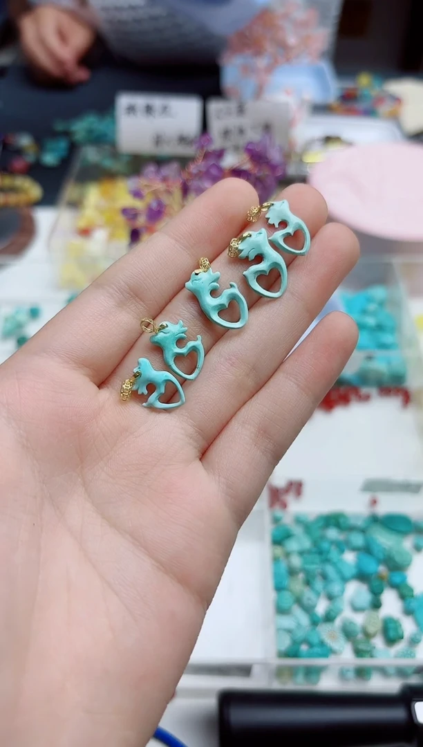 绿松石18K金镶嵌吊坠18K金松石鹿吊坠*1 GW赠链多样发一