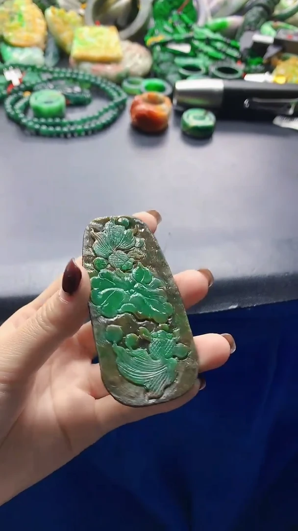 颈饰未镶嵌翡翠天然缅甸a货翡翠