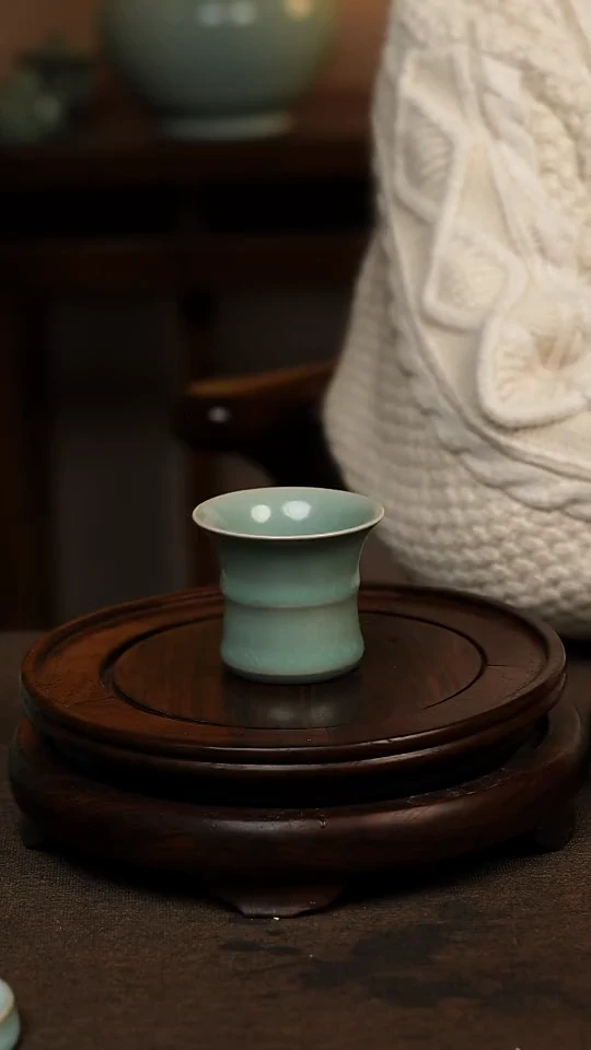 瓷片仿古青绿釉全手工束腰竹节杯80ml 一级 不带礼盒