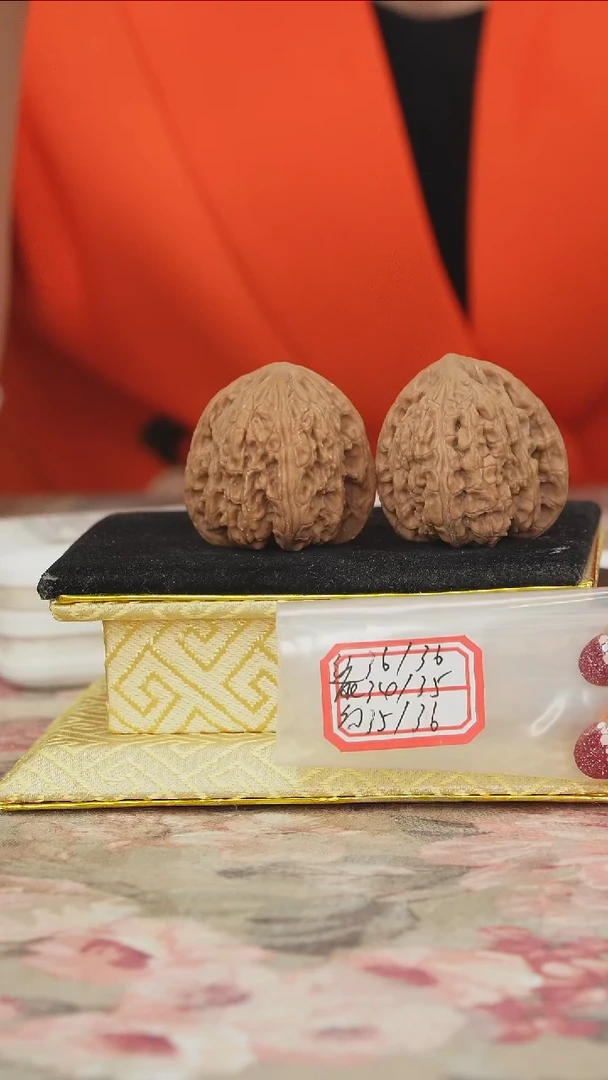 把件文玩核桃密纹狮子头