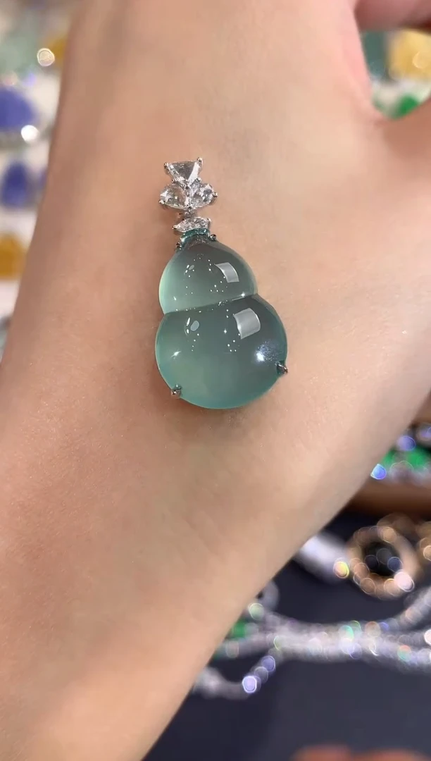 吊坠(不含链)18K金镶嵌翡翠w32