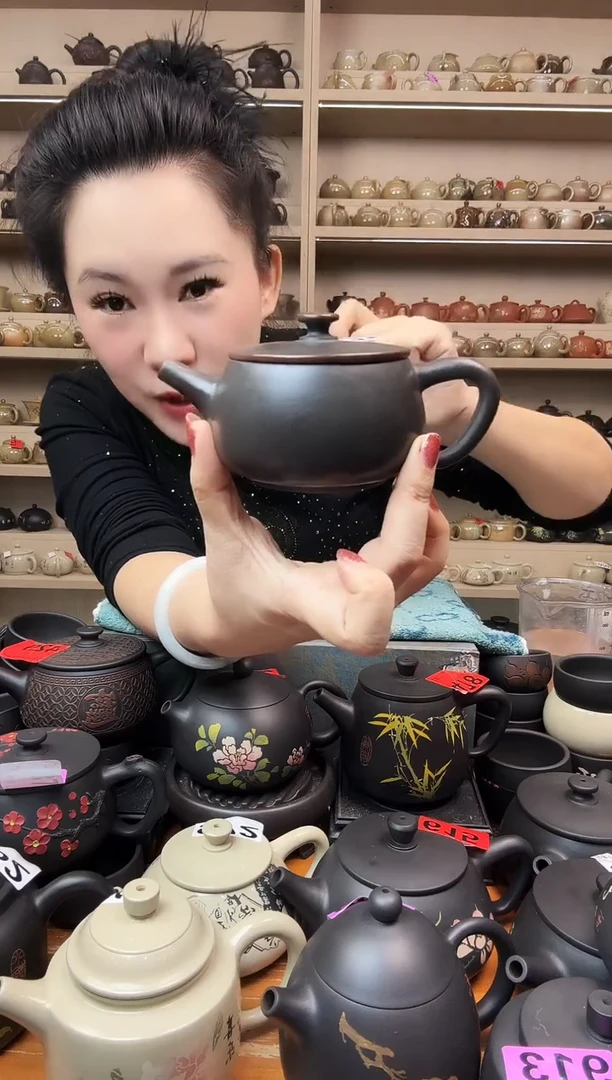 壶瑕疵无礼盒 素汉瓦200cc 027