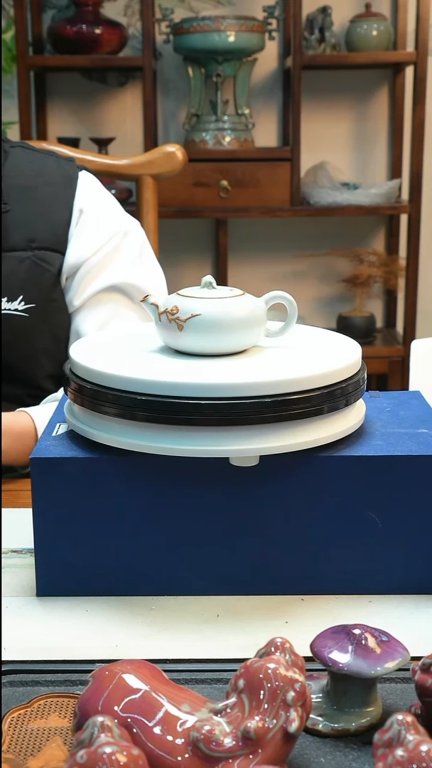 钧瓷寒梅壶卢晓明