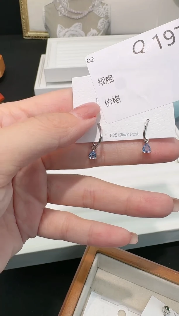 【闪购商品】坦桑石耳饰银S925镶嵌多样性发一Q197