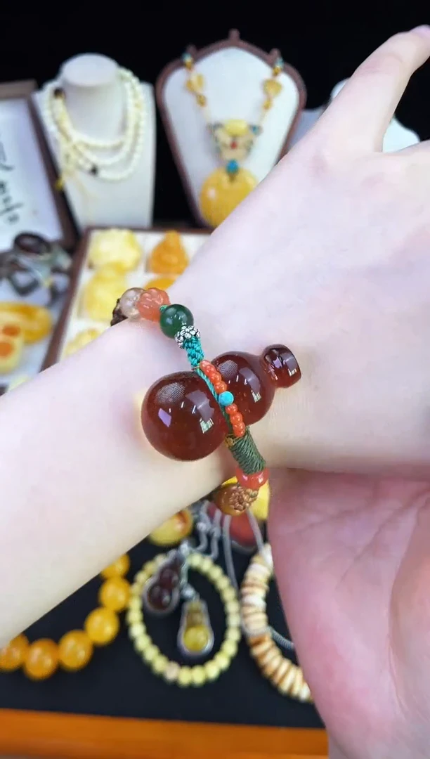 琥珀未镶嵌珠宝奇石柒月