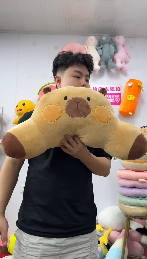 可可爱爱的卡皮巴拉小靠枕