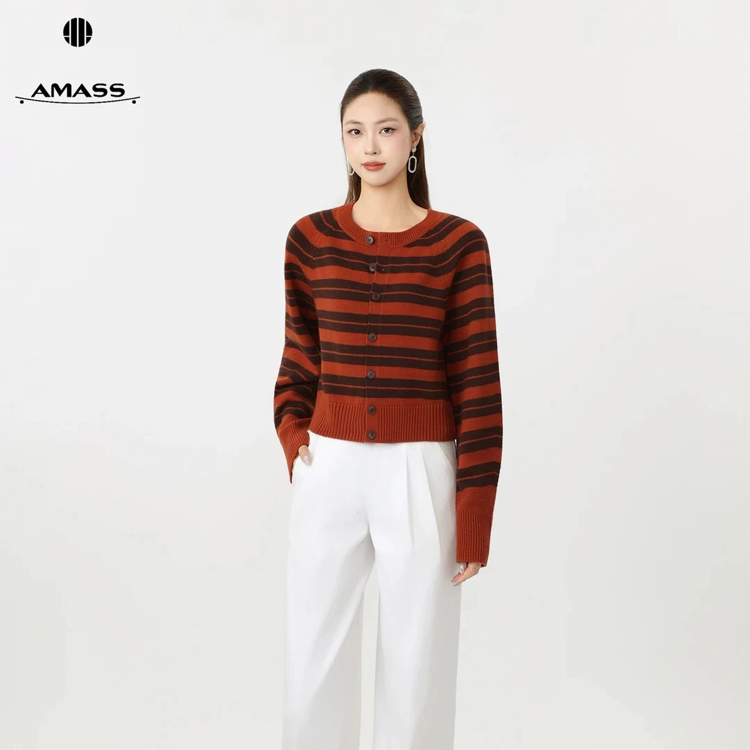 AMASS/阿玛施双11好物新款保暖毛衣简约百搭圆领针织开衫548033