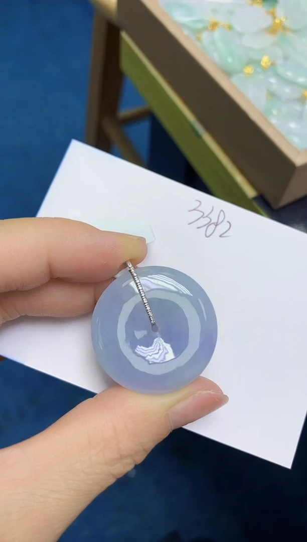 翡翠18K金镶嵌颈饰 天然缅甸翡翠A货