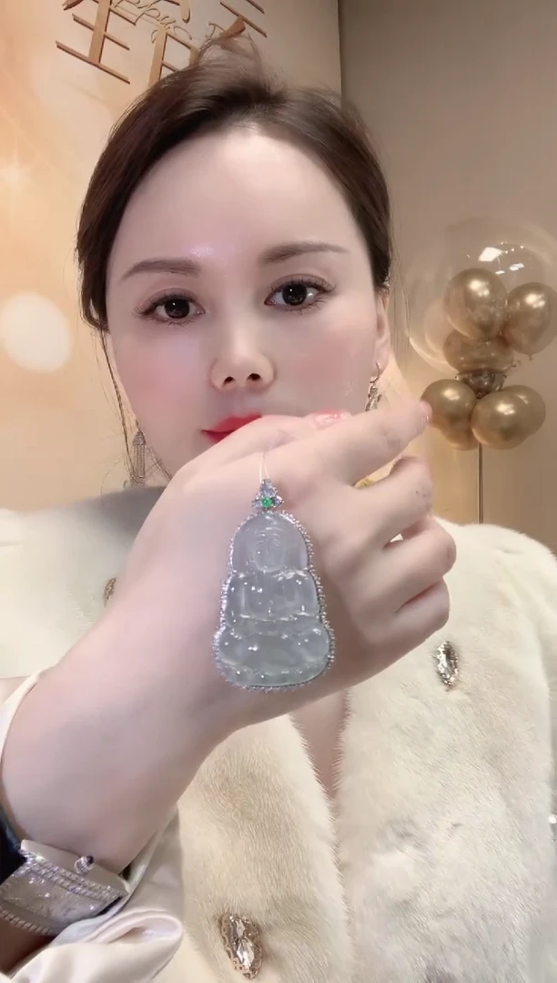 【闪购商品】翡翠吊坠(不含链)18K金镶嵌C69