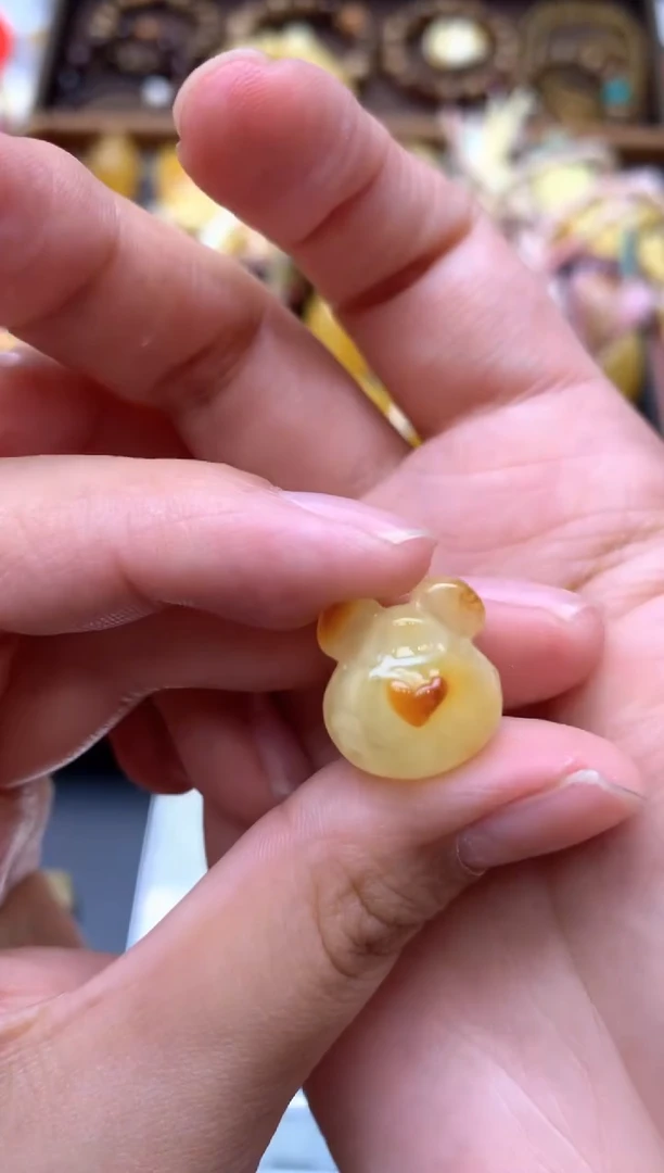 【闪购商品】琥珀珠宝奇石未镶嵌125琥珀蜜蜡花粉有纹小坑介意勿拍