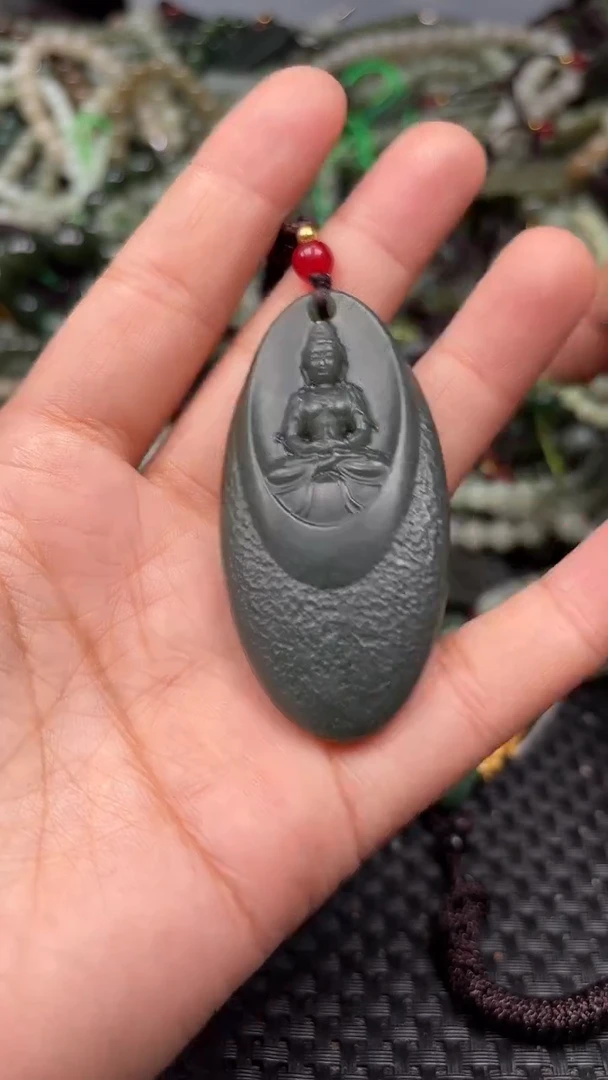 颈饰未镶嵌和田玉1