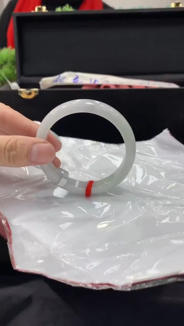 未镶嵌手镯翡翠翡翠手镯