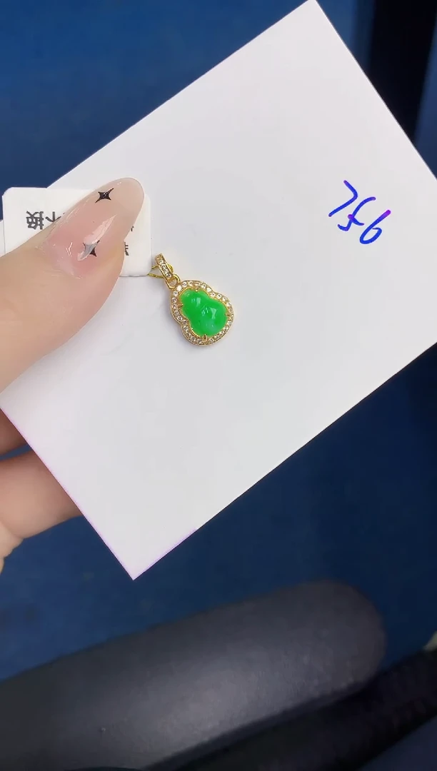 颈饰未镶嵌翡翠缅甸天然翡翠A货