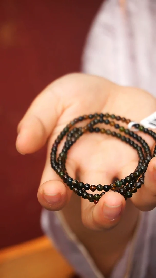 多圈未镶嵌碧玺A07