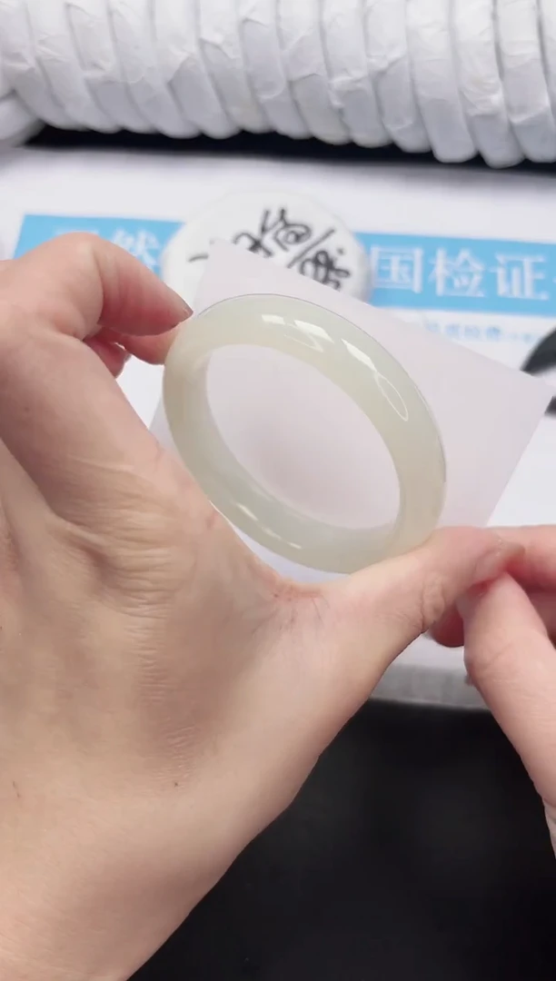 未镶嵌手镯石英质玉114-57.8FMS