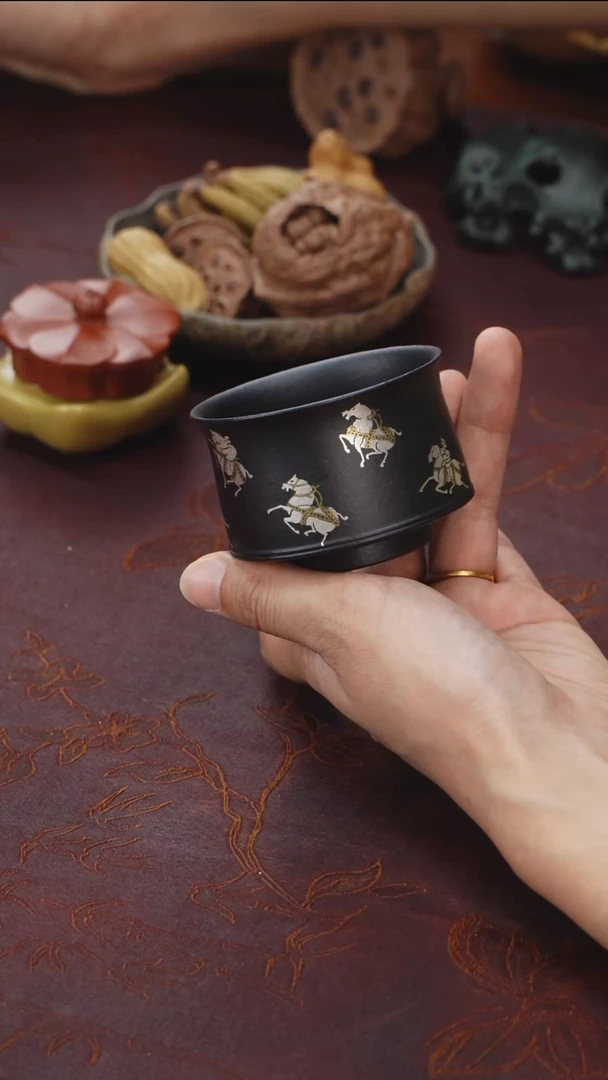 紫砂主人杯金银绘捂灰