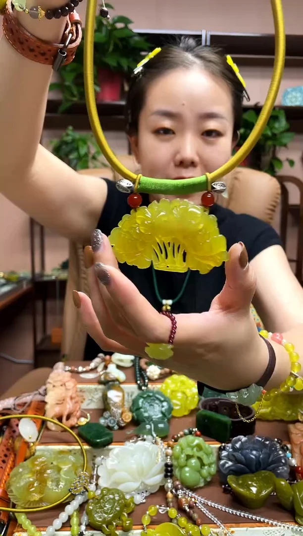 未镶嵌岫玉吊坠·