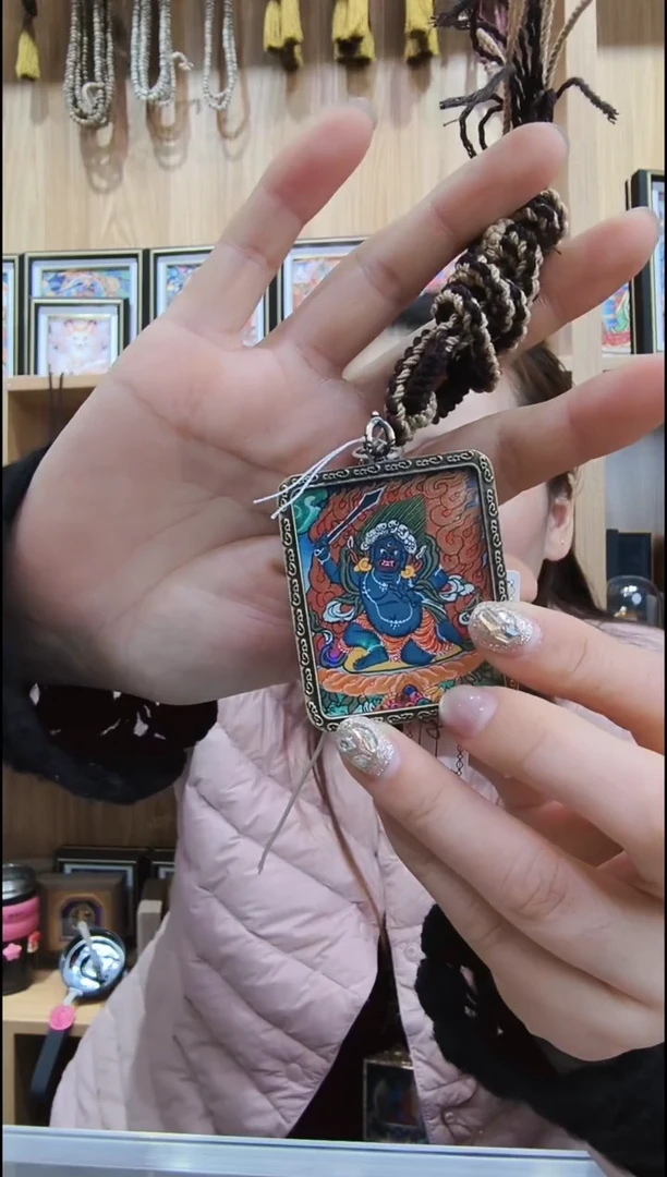 吊坠不动 纯手绘唐卡（非质量问题 不退不换）