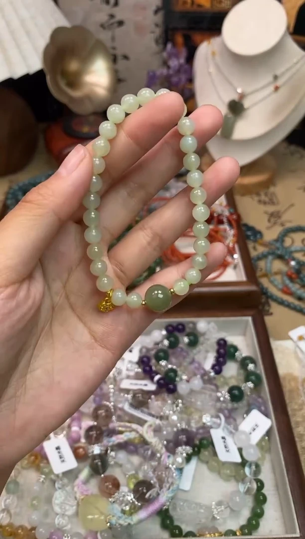 手饰和田玉未镶嵌318