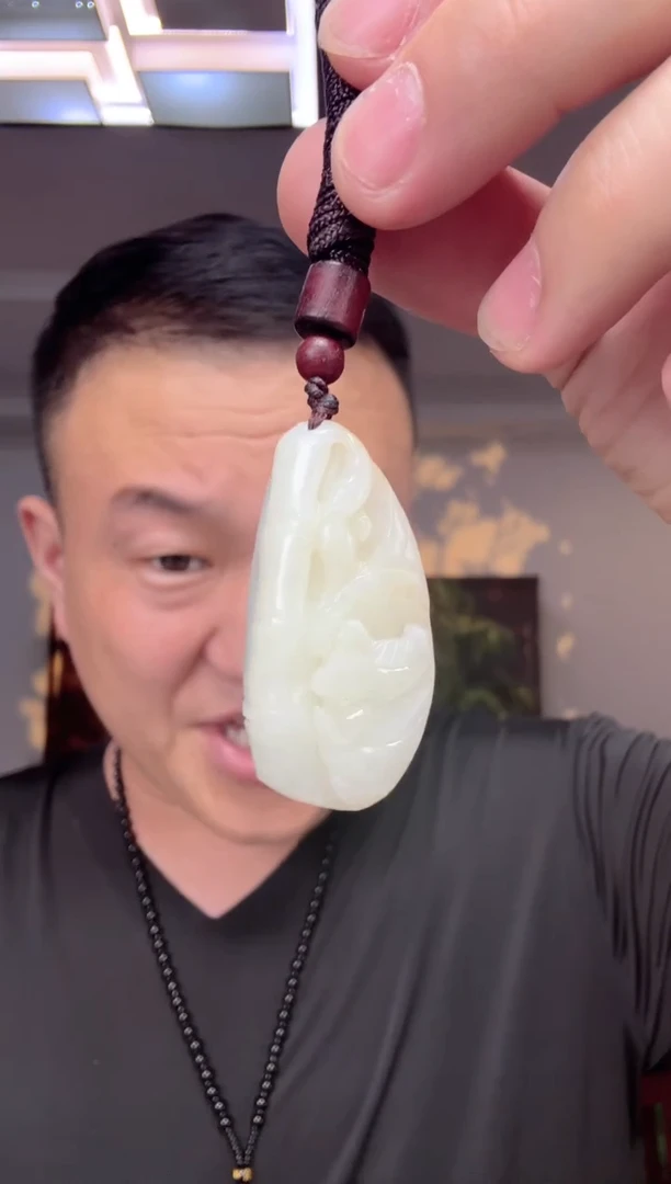 和田玉未镶嵌颈饰1