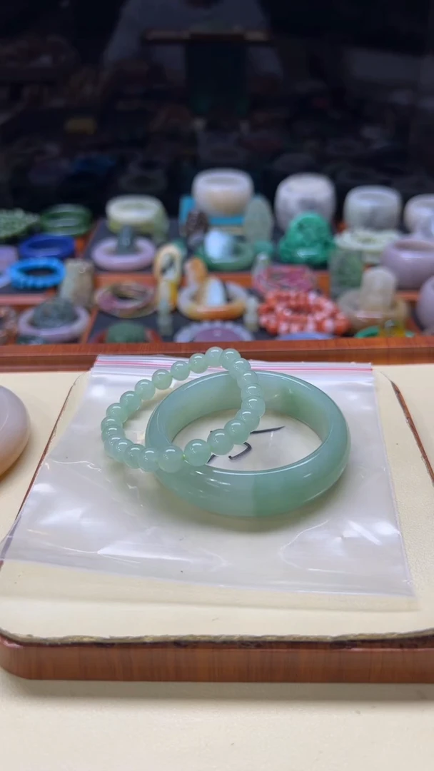 石英质玉手镯未镶嵌7****全035