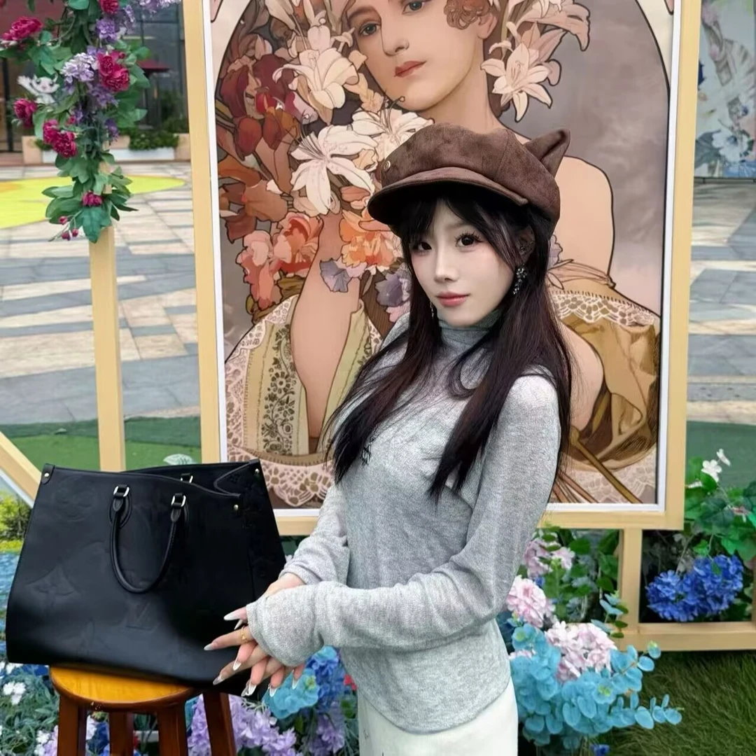 羊绒三醋酸天丝无缝一体肌理感针织衫女秋季轻奢高级感长袖打底衫