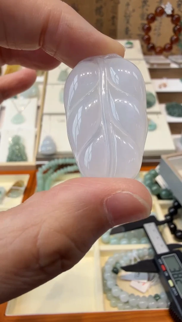 翡翠挂件未镶嵌A货翡翠多样性孤品