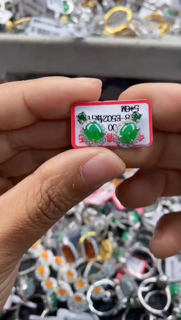 银S925镶嵌戒指翡翠777      4