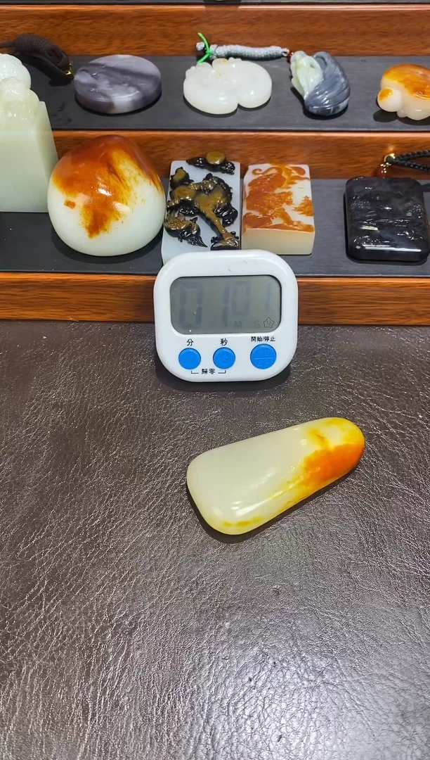 未镶嵌和田玉摆件厚****.和田玉