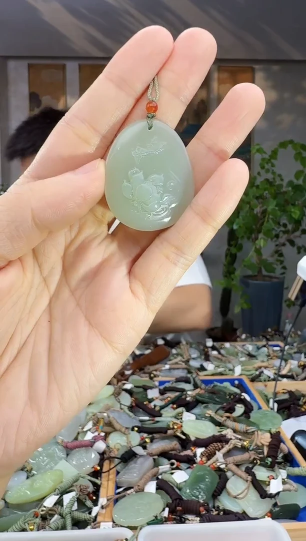 未镶嵌和田玉挂件拍一发一