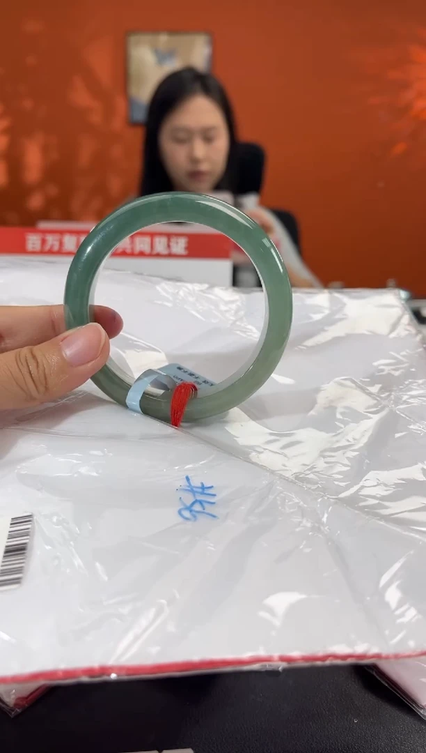 未镶嵌手镯翡翠57